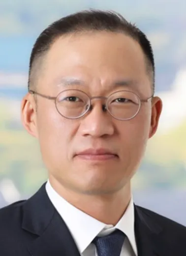 Hyeon Deog Cho, lawyer
