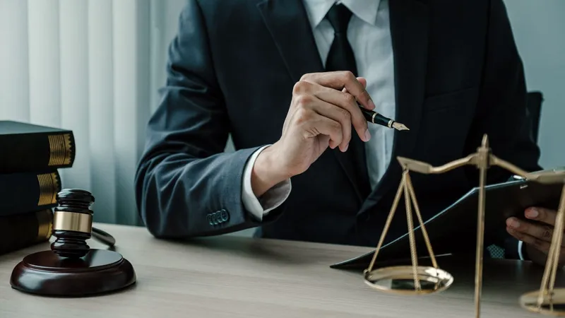 Martijn Dellebeke Signs On as Exclusive Insolvency Expert for the Netherlands